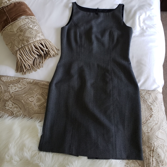 Dress - Picture 2 of 6